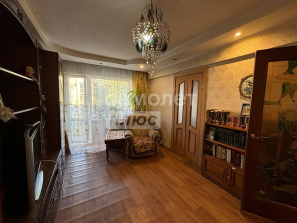 
  Продается 3-комн. квартира, 59 м², Глинки ул, д. 4Б
. Фото 2.