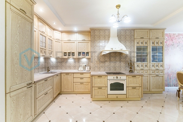 
  Продается 2-комн. квартира, 82.7 м², Ленинская 9-я ул, д. 3
. Фото 5.
