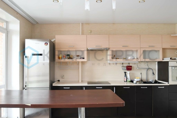 
  Продается 3-комн. квартира, 86.3 м², Комарова пр-кт, д. 15к3
. Фото 4.