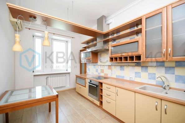 
  Продается 4-комн. квартира, 116 м², Маршала Жукова ул, д. 101
. Фото 5.