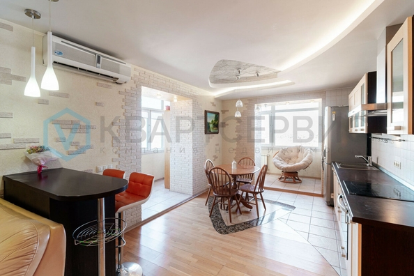 
  Продается 3-комн. квартира, 111 м², Арнольда Нейбута ул, д. 6
. Фото 2.