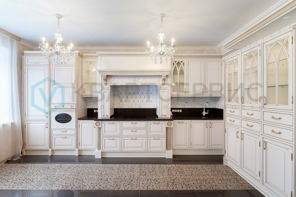
  Продается 2-комн. квартира, 157.3 м², Мартынова б-р, д. 17
. Фото 4.