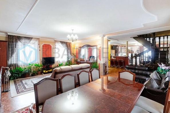 
  Продается дом, 142.2 м², Омск
. Фото 2.