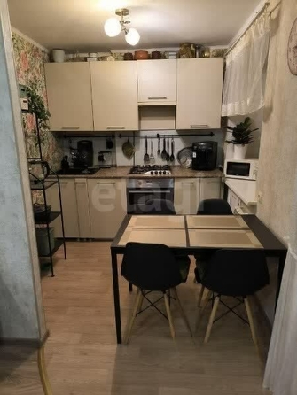 
  Продается 3-комн. квартира, 42 м², Иртышская ул, д. 42
. Фото 4.