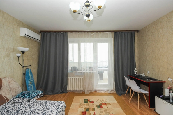 
  Продается 1-комн. квартира, 40 м², Леонида Маслова ул, д. 2
. Фото 3.