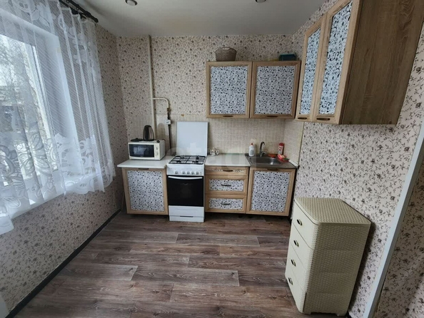 
  Продается 1-комн. квартира, 39 м², ярослава гашека, д. 12
. Фото 2.