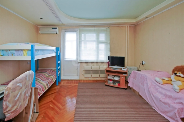 
  Продается 1-комн. квартира, 41.9 м², Кирова ул, д. 12
. Фото 4.