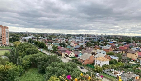 
  Продается 3-комн. квартира, 61.6 м², Харьковская ул, д. 19
. Фото 3.