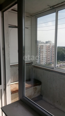 
  Продается 1-комн. квартира, 37.1 м², Малиновского ул, д. 14к1
. Фото 3.