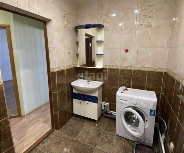 
  Продается 2-комн. квартира, 72.2 м², 25 лет Октября ул, д. 15
. Фото 3.