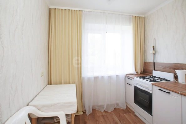 
  Продается 2-комн. квартира, 49 м², Космический пр-кт, д. 25
. Фото 2.