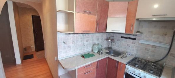 
  Продается 2-комн. квартира, 42 м², Северная 27-я ул, д. 16
. Фото 3.