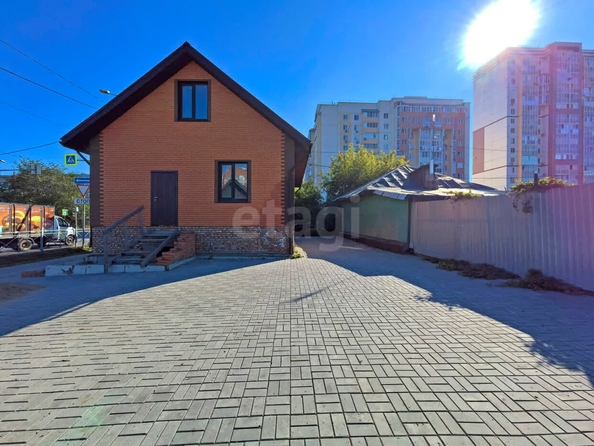 
  Продается дом, 180 м², Омск
. Фото 1.