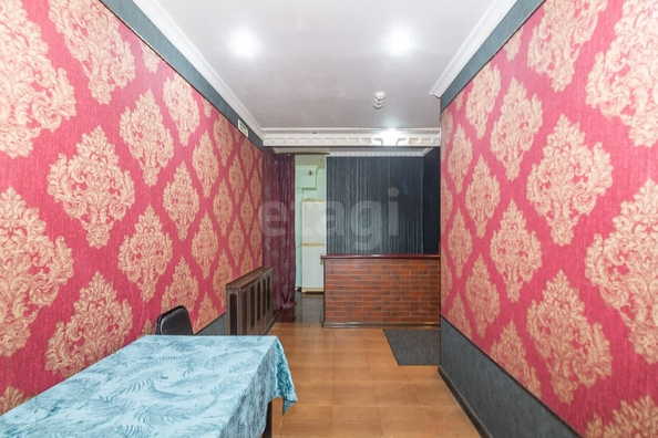 
  Продается универсальное помещение, 68.9 м², Малиновского ул, д. 19
. Фото 4.