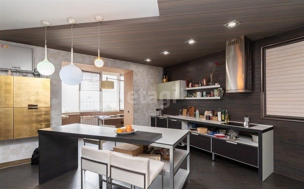 
  Сдается 3-комн. квартира, 160 м², Чернышевского ул, д. 3
. Фото 2.
