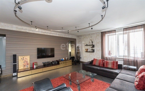 
  Сдается 3-комн. квартира, 160 м², Чернышевского ул, д. 3
. Фото 5.