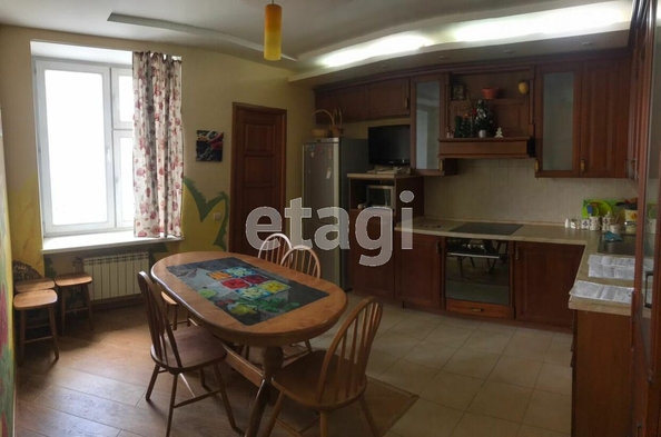 
  Сдается 3-комн. квартира, 100 м², Маршала Жукова ул, д. 76
. Фото 4.