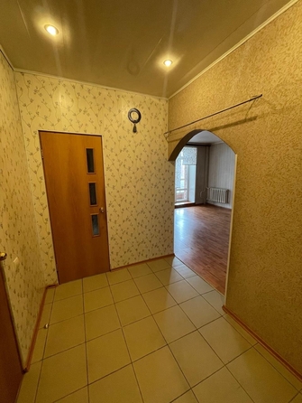 
  Продается 1-комн. квартира, 47.7 м², Харьковская ул, д. 23
. Фото 4.