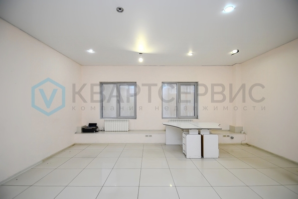 
  Сдается универсальное помещение 84 м². Фото 1.