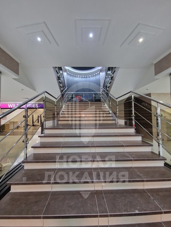 
  Сдается офис 1500 м². Фото 2.