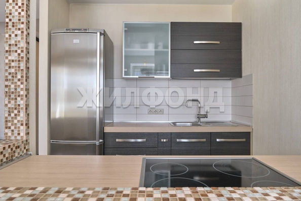 
   Продам 3-комнатную, 82 м², Тверская ул, 14

. Фото 4.