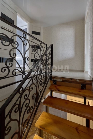 
   Продам дом, 260 м², Томск

. Фото 14.