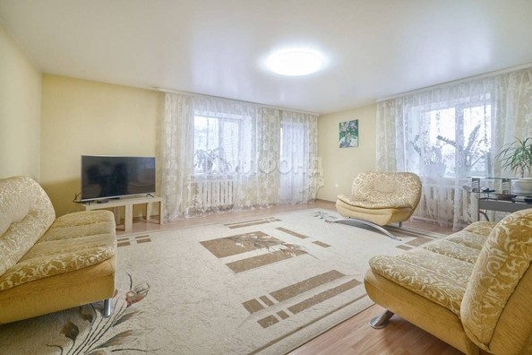 
   Продам 2-комнатную, 69.5 м², Новосибирская ул, 35

. Фото 4.