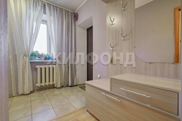 
   Продам 2-комнатную, 69.5 м², Новосибирская ул, 35

. Фото 7.