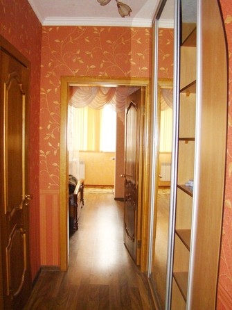 
   Продам 3-комнатную, 82 м², Сергея Лазо ул, 3/5

. Фото 9.