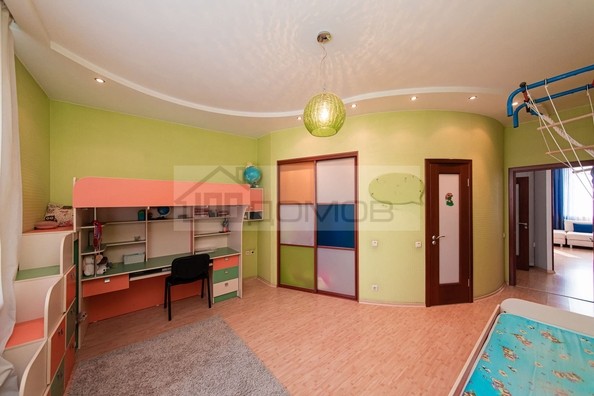 
   Продам 3-комнатную, 134 м², Затеевский пер, 8

. Фото 4.