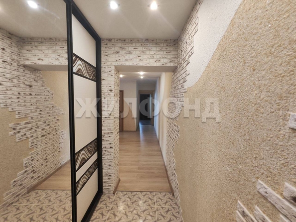 
   Продам 2-комнатную, 68.4 м², Сибирская ул, 117

. Фото 12.