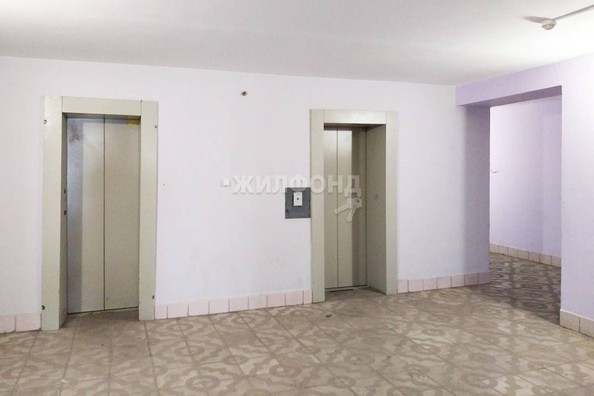 
   Продам 3-комнатную, 101 м², Богдана Хмельницкого пер, 12

. Фото 22.