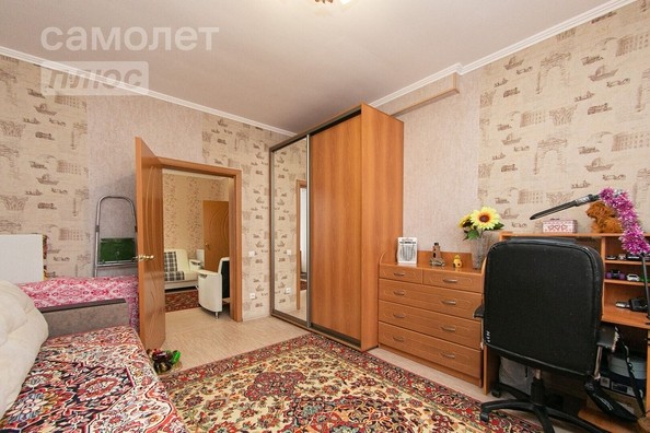 
   Продам 3-комнатную, 67.9 м², Сибирская ул, 101

. Фото 5.