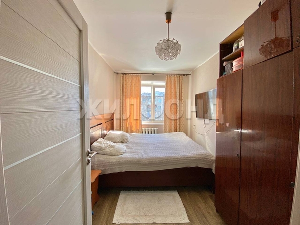 
   Продам 4-комнатную, 60 м², Смирнова ул, 40/3

. Фото 3.