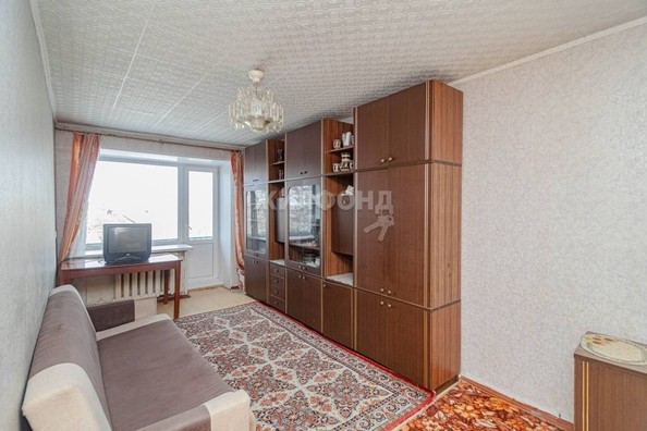 
   Продам 2-комнатную, 42.3 м², Калинина ул, 105

. Фото 2.
