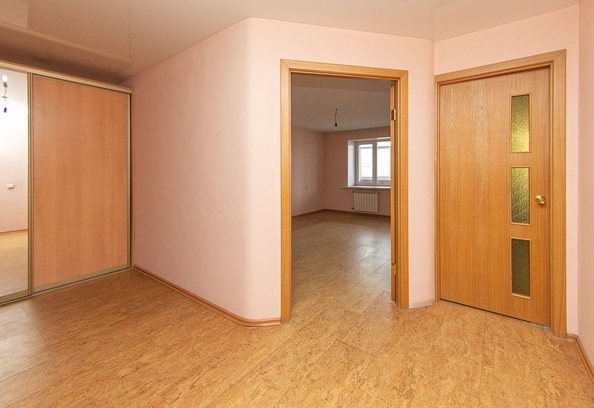 
   Продам 1-комнатную, 46.3 м², Иркутский тракт, 206

. Фото 1.