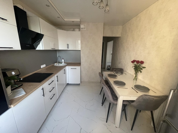 
  Продается 4-комн. квартира, 69.8 м², Лебедева ул, д. 64
. Фото 16.