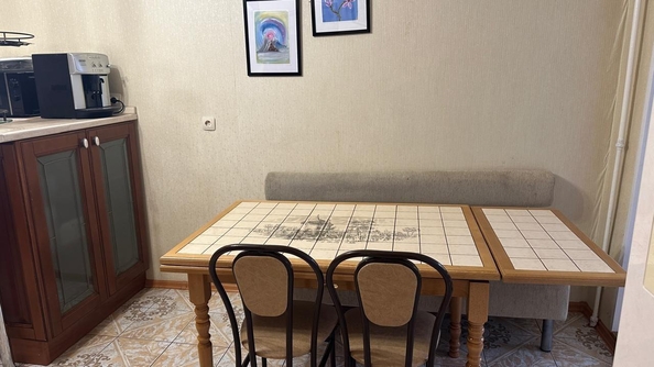 
  Продается 4-комн. квартира, 120 м², Беринга ул, д. 4/1
. Фото 3.