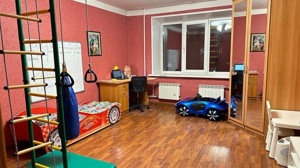 
  Продается 4-комн. квартира, 120 м², Беринга ул, д. 4/1
. Фото 8.