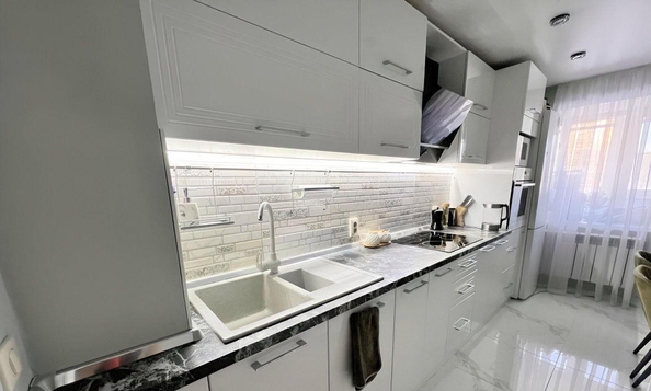 
  Продается 2-комн. квартира, 50.5 м², Богдана Хмельницкого пер, д. 12а
. Фото 2.