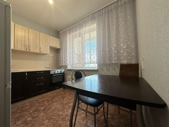 
   Продам 1-комнатную, 42.5 м², Береговая ул, 21

. Фото 4.