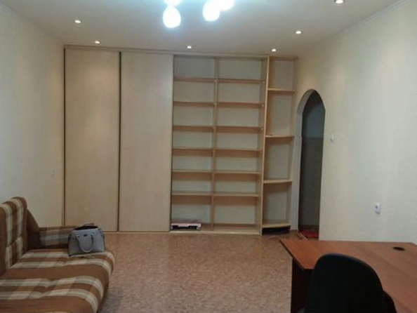 
  Продается 1-комн. квартира, 39.2 м², Учебная ул, д. 8
. Фото 3.