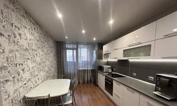 
  Продается 1-комн. квартира, 44.8 м², Ленская ул, д. 31
. Фото 2.