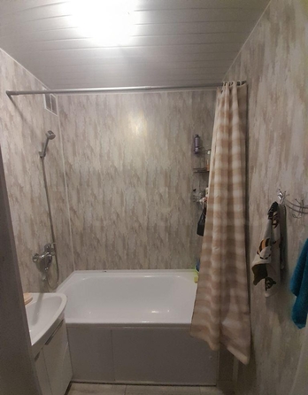 
  Продается 3-комн. квартира, 62.3 м², Карла Ильмера ул, д. 10
. Фото 8.