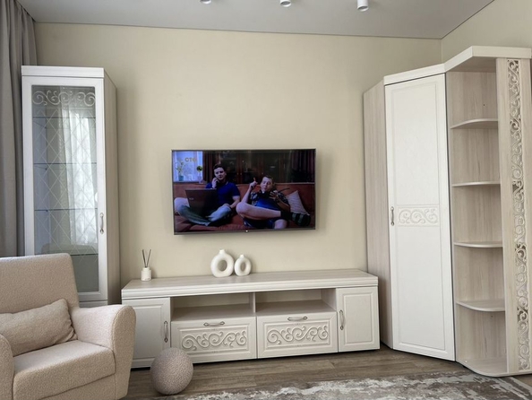 
  Продается 2-комн. квартира, 53 м², Свердлова ул, д. 5
. Фото 1.