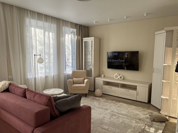 
  Продается 2-комн. квартира, 53 м², Свердлова ул, д. 5
. Фото 2.