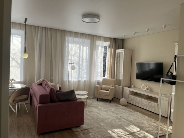 
  Продается 2-комн. квартира, 53 м², Свердлова ул, д. 5
. Фото 7.