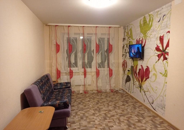 
  Продается 1-комн. квартира, 44 м², Алтайская ул, д. 80
. Фото 2.