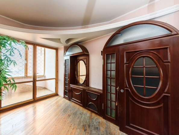 
  Продается 4-комн. квартира, 158.4 м², Никитина ул, д. 19
. Фото 8.