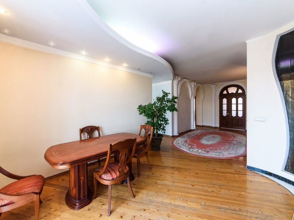 
  Продается 4-комн. квартира, 158.4 м², Никитина ул, д. 19
. Фото 13.